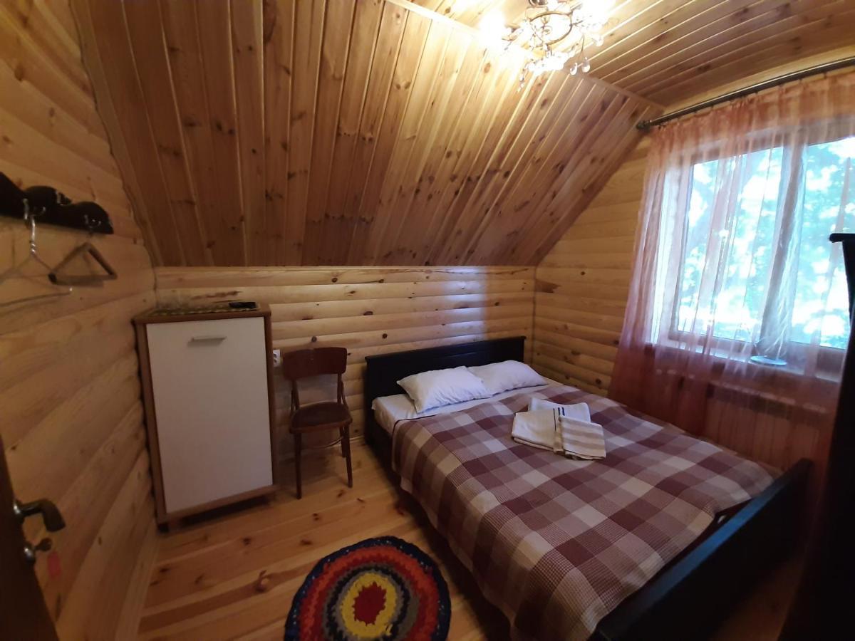 Садиба Орисин Явір Orysyn Yavir Casa de hóspedes Svityaz' Exterior foto