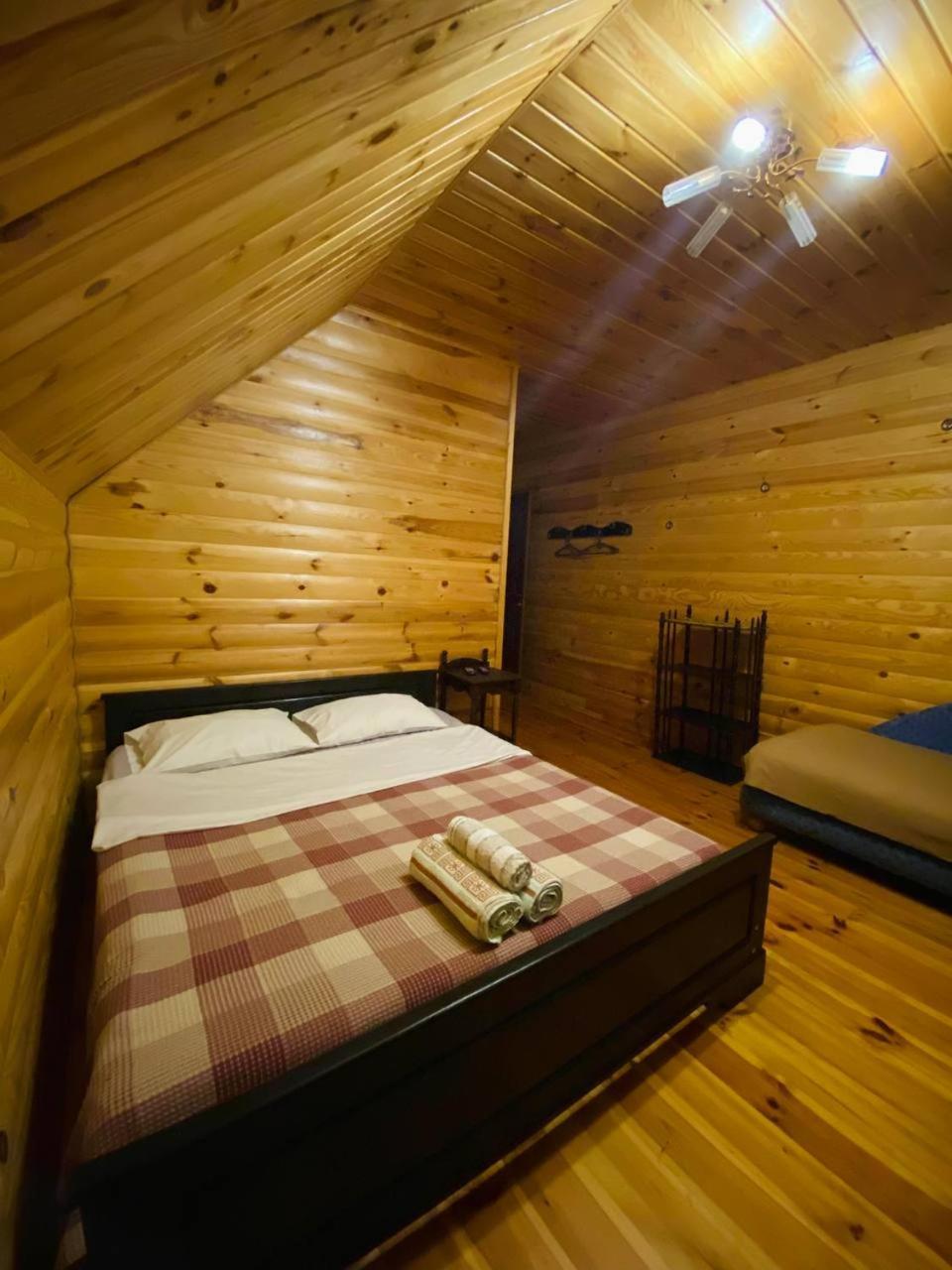 Садиба Орисин Явір Orysyn Yavir Casa de hóspedes Svityaz' Exterior foto